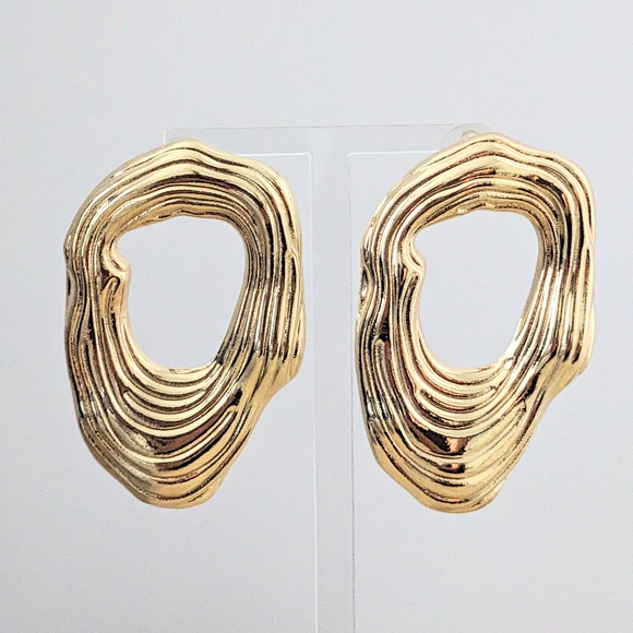 Jewelry - Sculpted Gold-Tone Earrings